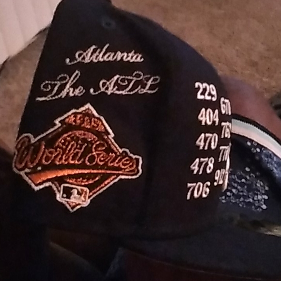 Hat collection - Picture 12 of 17